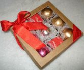 Caixa com 06 Trufas ou Doces